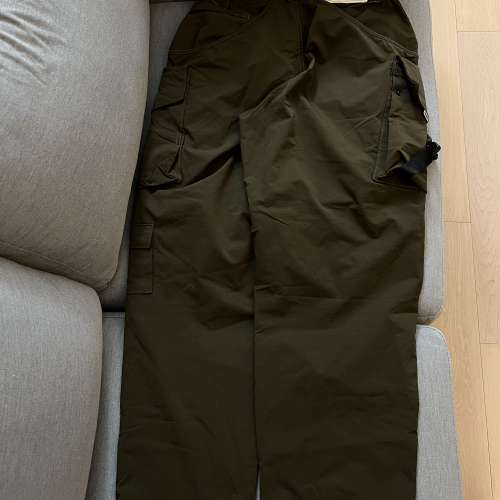 99 % new Lakh Supply waterproof 防水布 Twelve Pockets Cargo Pants Size : S