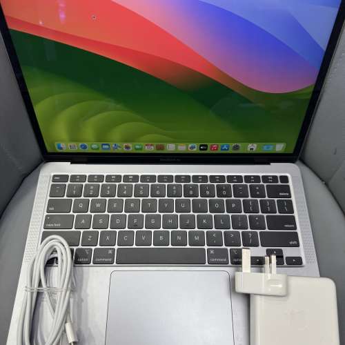 98%New MacBook Air 13吋 2020年 8+256SSD 太空灰色 香港行貨 有配件 首選超值