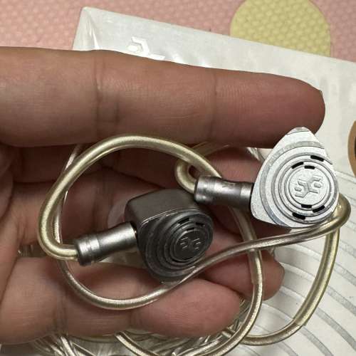 Elysian Acoustic Labs Pilgrim 4.4頭