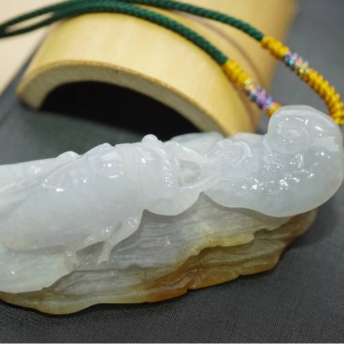 翡翠吊墜（一鳴驚人）