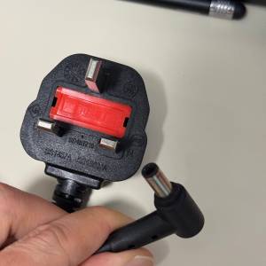 華碩200w 20V 10A火牛(手提電腦專用)