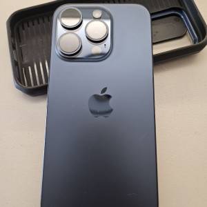 iPhone 15 pro 256g 99.9% blue