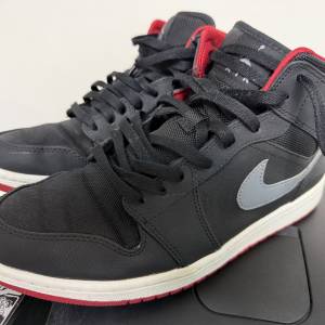 Nike Air Jordan 1 Mid 中筒 "Fir Red, Black" US10