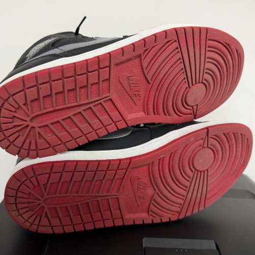 Nike Air Jordan 1 Mid 中筒 "Fir Red, Black" US10