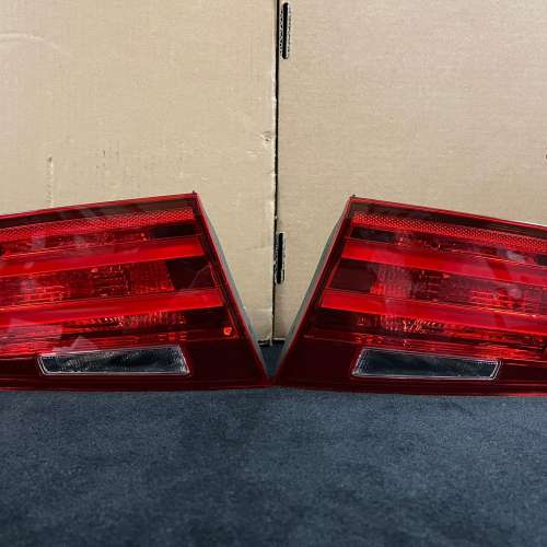 BMW F30 BOOTLID TAILLIGHT SET 尾沙板燈一對連4針線插及尾箱燈膠冚一對