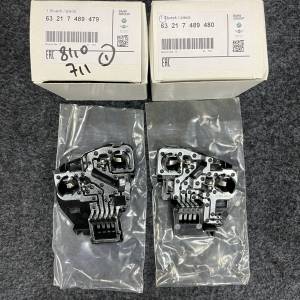 BMW X2 尾燈底板一對 REAR TAIL LIGHT BULB HOLDER  63217489479 L 63217489480 R