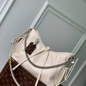 LV LOUIS VUITTON CarryAll Cargo Vibe PM M12919 奶白色 手袋 斜挎包 女