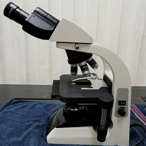 BM2100 Microscopio a luce trasmessa trinoculare 透射顯微鏡