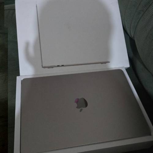 Macbook Air 15" M3 - 8/256gb