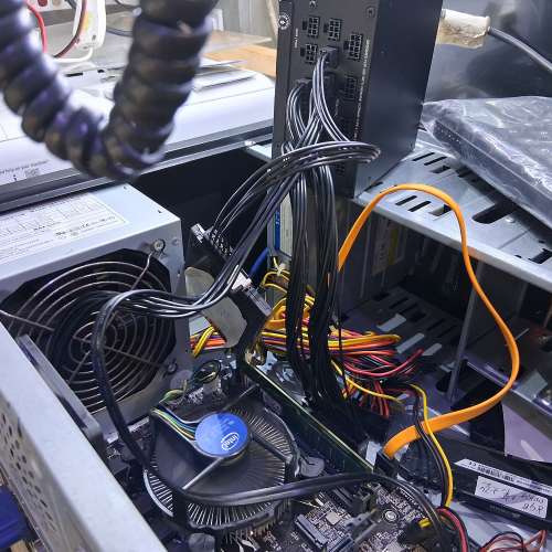 一條32GB Kingston DDR4 32GB 3200   ( KVR32N22D8/32 )