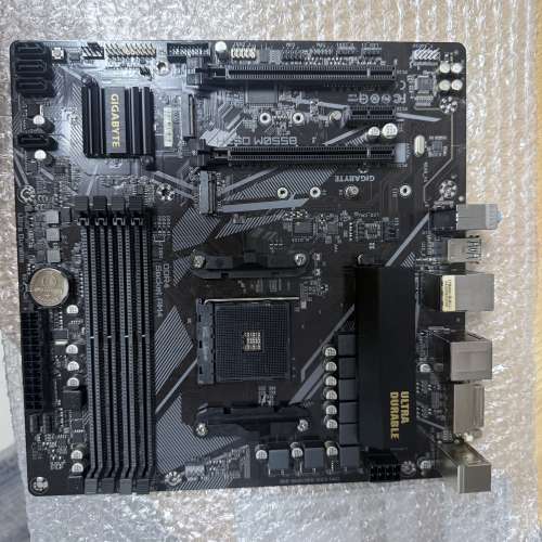 二手 GIGABYTE B550M DS3H B550 DRR4 AM4 MATX MB