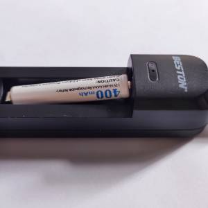 1.2V Ni-MH AAAA充電電池連USB充電器