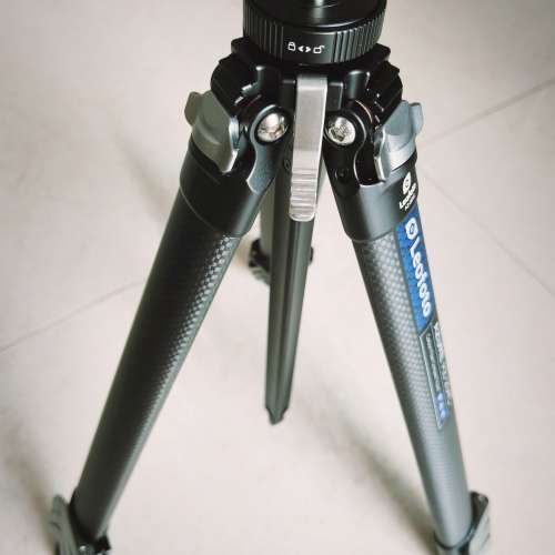 Leofoto 徠圖 Azure 碳纖維三腳架 AZ-204C