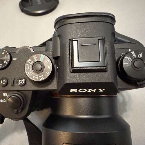 Sony A9 連24-70 2.8 鏡頭及專用原廠垂直手柄