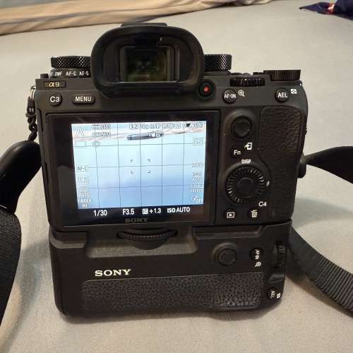 Sony A9 連24-70 2.8 鏡頭及專用原廠垂直手柄