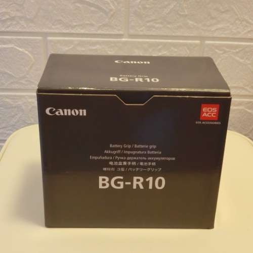 99% new Canon 直柄 BG-R10 battery grip. EOS R5、R6 & R6II