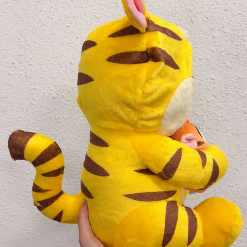 睇內文‼️［炒到$800+］限時買一送一：絕版、一隻難求：迪士尼虎年小熊維尼公仔 3...