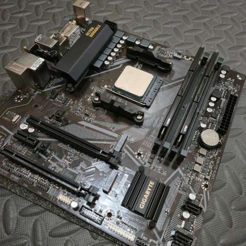 AMD 5800X3D with B550 MATX and 32G Ram