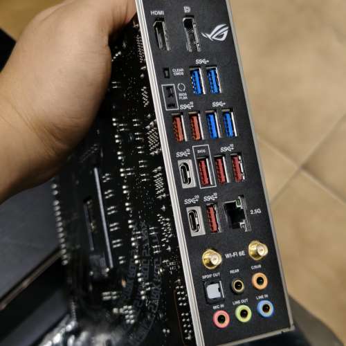華碩ROG STRIX Z790E wifi有盒單，保修到26年左右