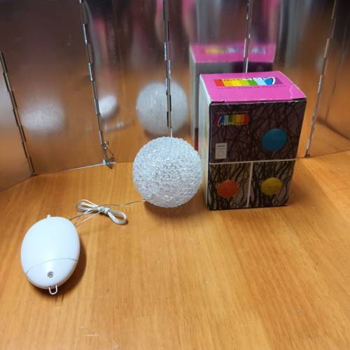 全新 LIVIN COLORS GLOBE LITE $5