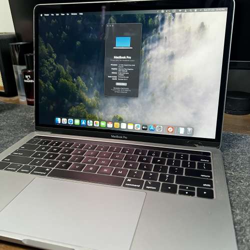 行貨 Apple MacBook Pro with Touch Bar 13.3 inch 2019年款 intel i5 1.4GHz 256G...