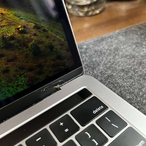 行貨 Apple MacBook Pro with Touch Bar 13.3 inch 2019年款 intel i5 1.4GHz 256G...