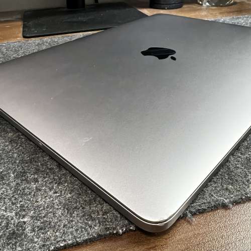 行貨 Apple MacBook Pro with Touch Bar 13.3 inch 2019年款 intel i5 1.4GHz 256G...