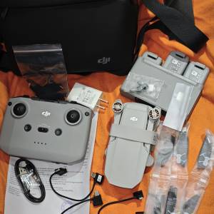 DJI MINI 2 大疆 無人機 2代 暢飛套裝 三電1充 2套機槳 有機袋 有盒有單冇證 有遙控...