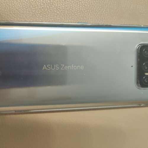Asus zenfone 8 flip(8+256)90%NEW