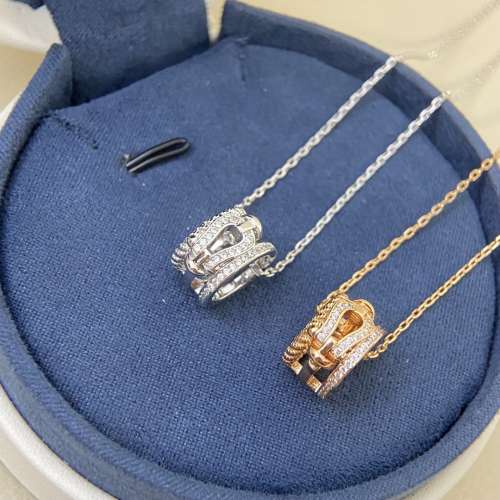 費雷德項鏈 新品鏤空麻花馬蹄項鏈 新款高端品質 精緻美觀