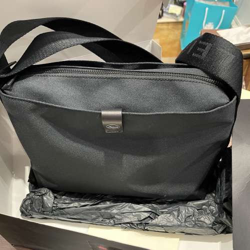 Leica Sofort Crossbody Bag (Medium)Black 19675