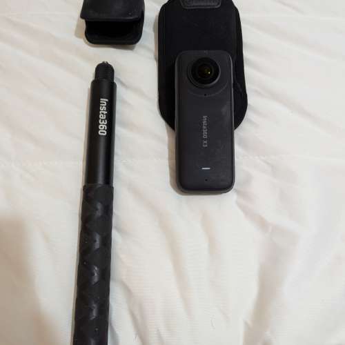 Insta360 x3 冇單冇盒 1機1電1棍連鏡頭保護套 功能完全正常