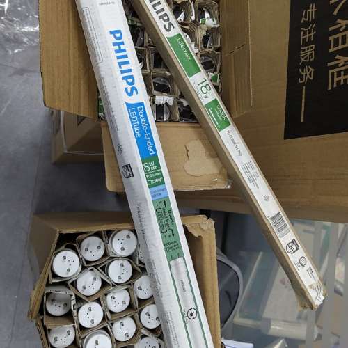 Philips 飛利浦 2呎LED光管, 傳統光管 - 二手或全新家居電器維修, 電器傢俱 - DCFever.com