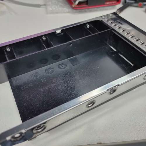 Intel server P/N: G17590-002 2.5" 轉 3.5" disk tray