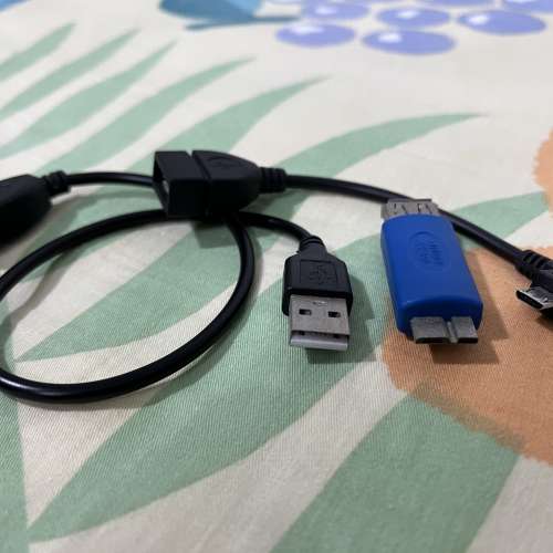 95% 新 USB to USB 轉接器 3 款 共 3 個