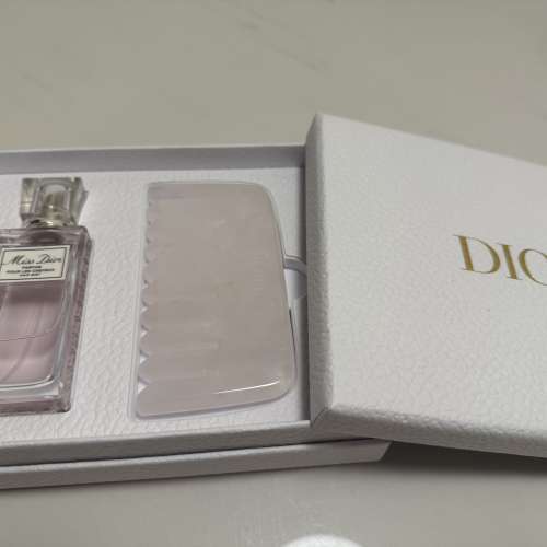 Miss Dior 香薰頭髮噴霧連水晶按摩梳