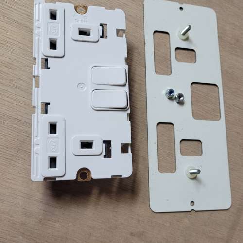 英國 MK 紅銅牆蘇