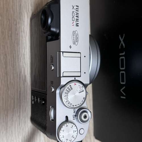 Fujifilm x100vi 銀色