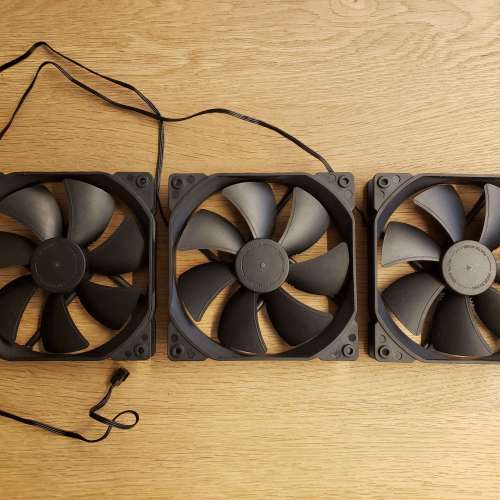 Case Fan 140mm $75三把