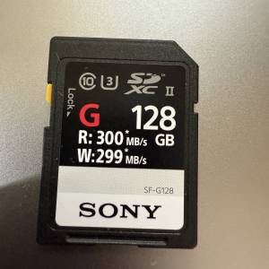 SONY 128G SDXC UHS-，II + UHS-II SD 讀卡器。