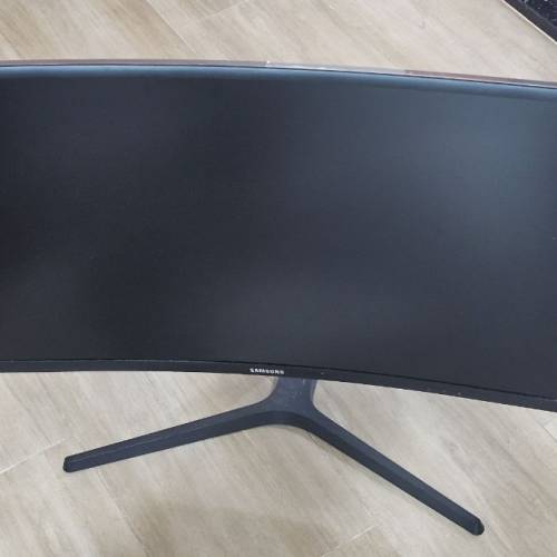 Samsung 三星 27吋曲面電競顯示器 C27FG7