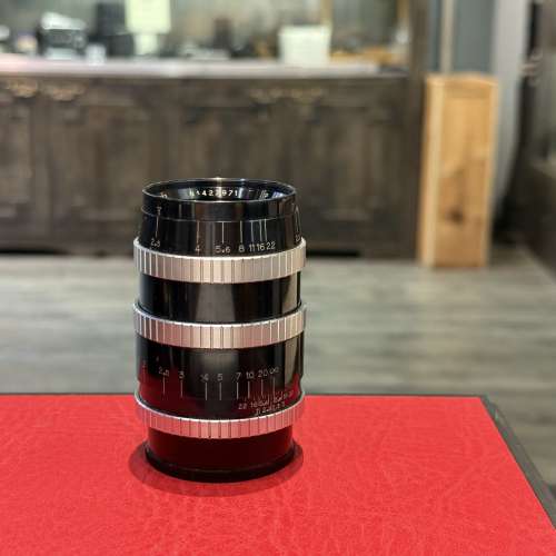 Angenieux Y12 90mm f2.5 M42 lens