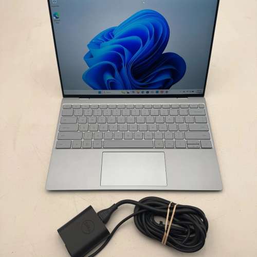 Dell XPS 13