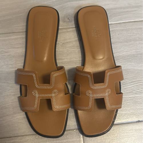hermes棕色拖鞋39碼