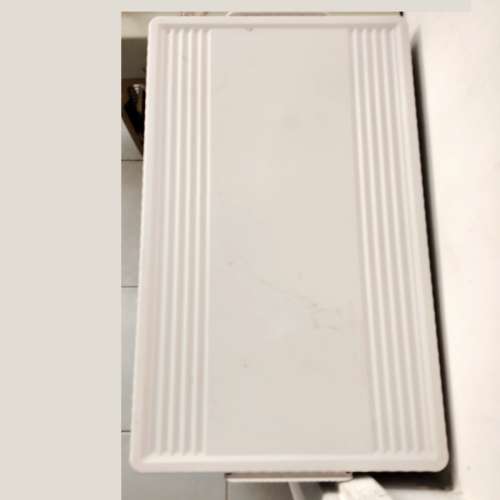 兩層有門防塵膠櫃,需簡單組合二手正常 香港大學站交收