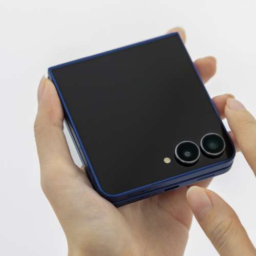 全新 Samsung Z Flip7 5G 12+512G/12+256G 香港三星行貨 *藍黑紅色 *跟單未拆封 Fl...