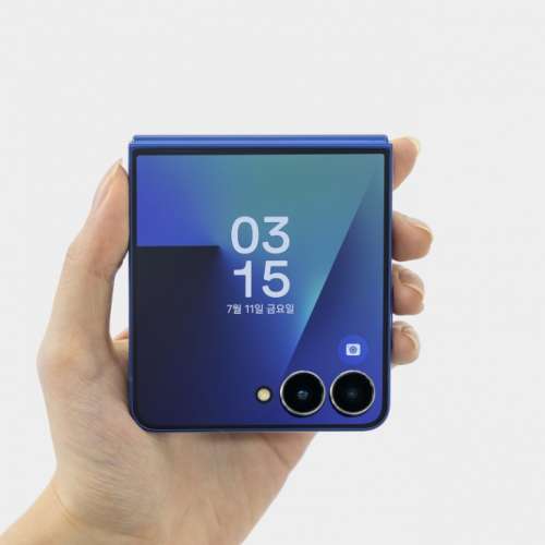 全新 Samsung Z Flip7 5G 12+512G/12+256G 香港三星行貨 *藍黑紅色 *跟單未拆封 Fl...