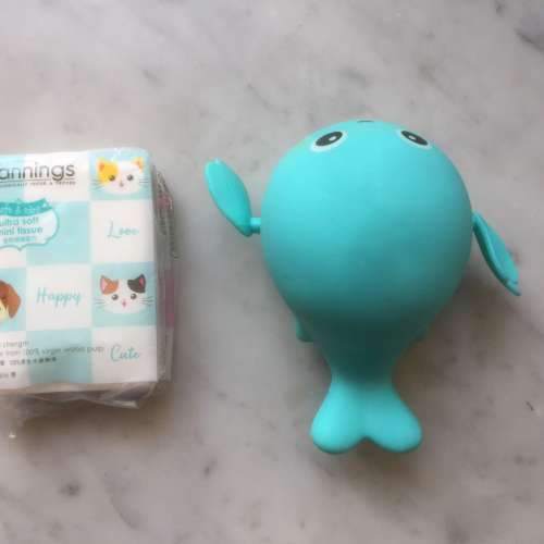$10 100% 全新 嬰兒 寶寶 洗澡 用 手動上鏈玩具 - 小鯨魚