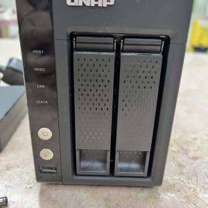 QNAP NAS TS-221 + 2x 2TB WD