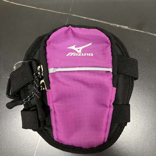 100%new MIZUNO美津龍跑步手帶袋仔